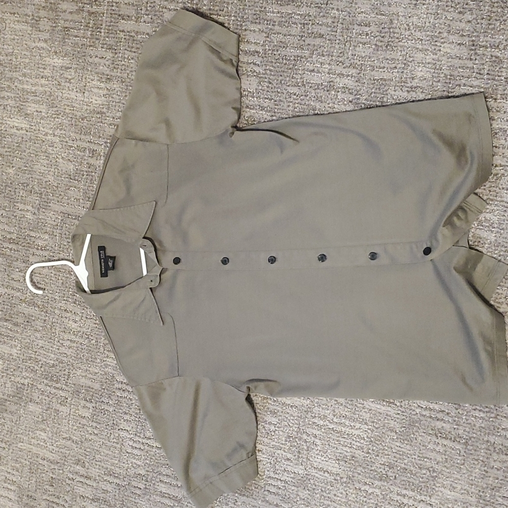Keneth Cole Men’s Casual Button Down size M